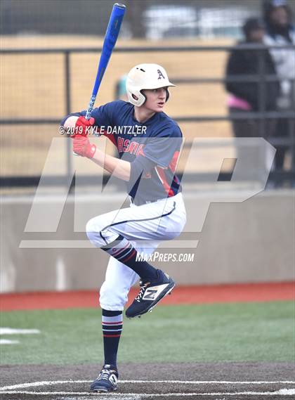 Thumbnail 1 in Dallas HSAA Blue vs Bishop Dunne (McClain/Cowart Invitational) photogallery.