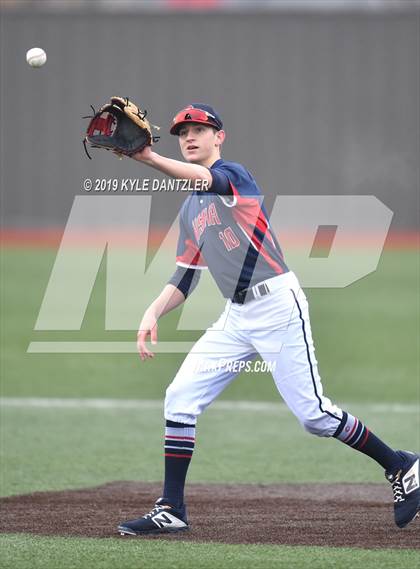 Thumbnail 3 in Dallas HSAA Blue vs Bishop Dunne (McClain/Cowart Invitational) photogallery.