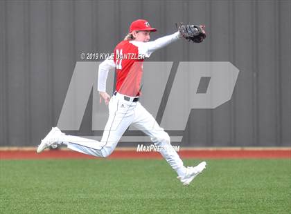 Thumbnail 2 in Dallas HSAA Blue vs Bishop Dunne (McClain/Cowart Invitational) photogallery.