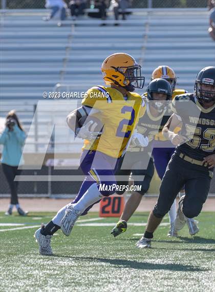 Thumbnail 3 in JV: Escalon vs Windsor photogallery.