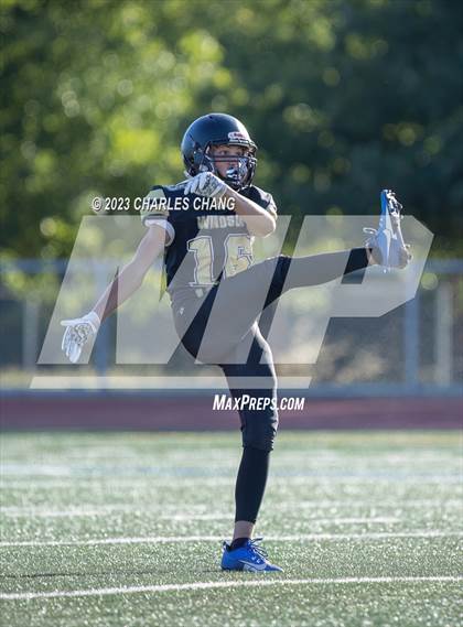 Thumbnail 1 in JV: Escalon vs Windsor photogallery.