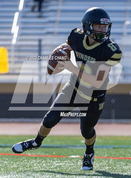Thumbnail 3 in JV: Escalon vs Windsor photogallery.