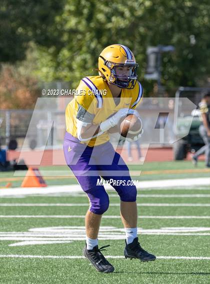 Thumbnail 2 in JV: Escalon vs Windsor photogallery.