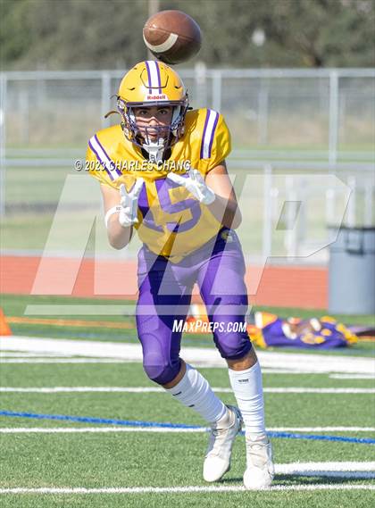 Thumbnail 2 in JV: Escalon vs Windsor photogallery.