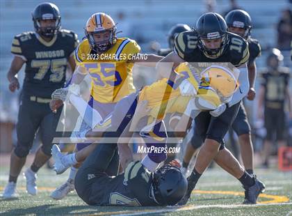 Thumbnail 3 in JV: Escalon vs Windsor photogallery.