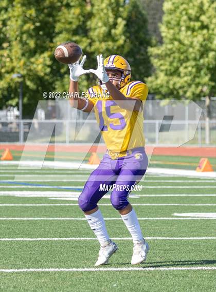 Thumbnail 2 in JV: Escalon vs Windsor photogallery.