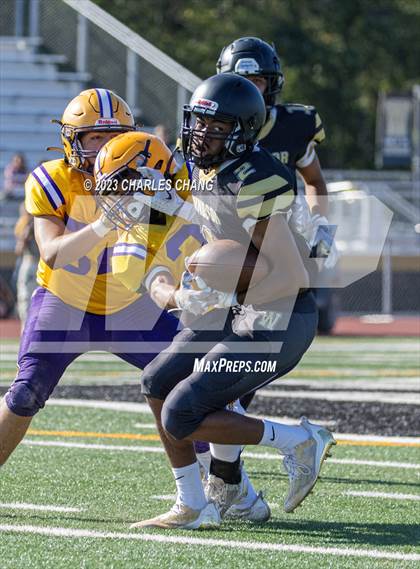 Thumbnail 1 in JV: Escalon vs Windsor photogallery.