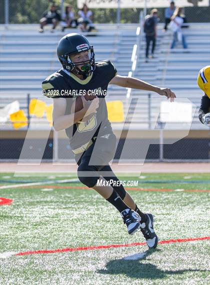 Thumbnail 3 in JV: Escalon vs Windsor photogallery.