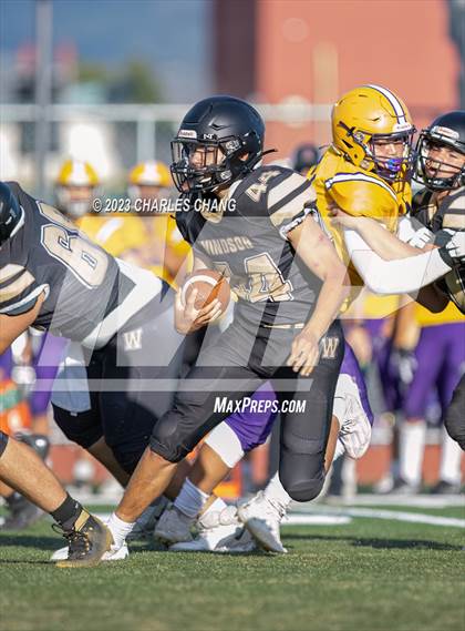 Thumbnail 2 in JV: Escalon vs Windsor photogallery.