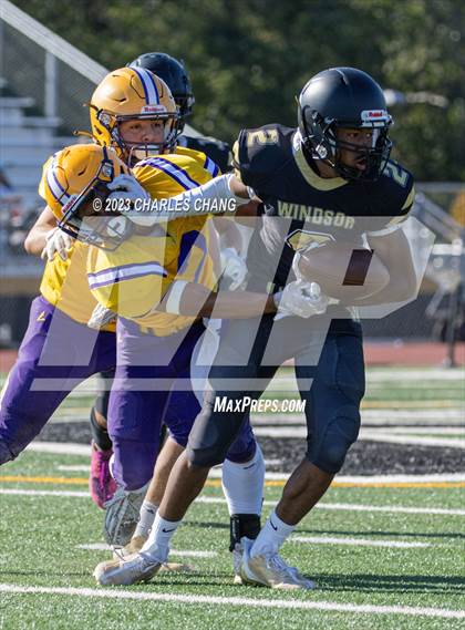 Thumbnail 3 in JV: Escalon vs Windsor photogallery.