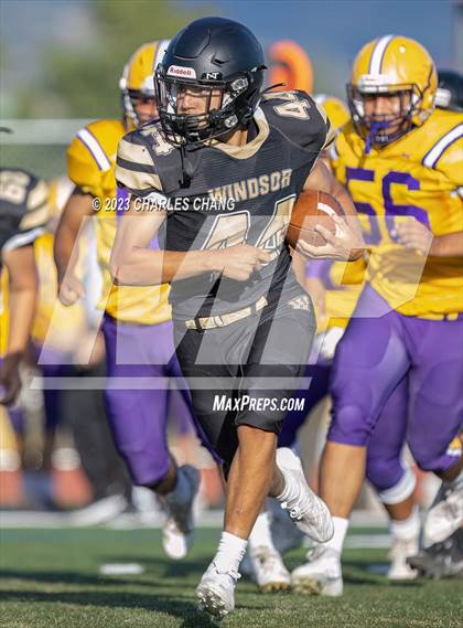 Thumbnail 2 in JV: Escalon vs Windsor photogallery.