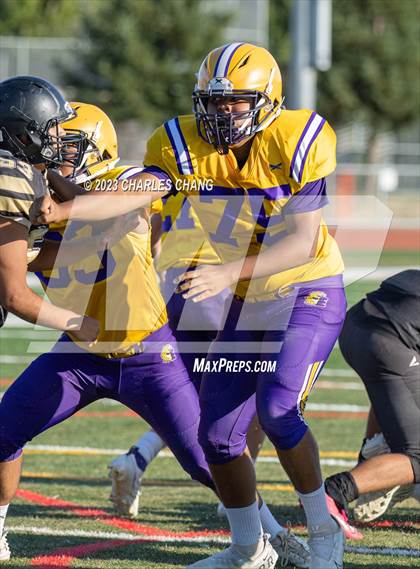 Thumbnail 1 in JV: Escalon vs Windsor photogallery.