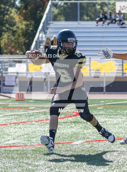 Thumbnail 1 in JV: Escalon vs Windsor photogallery.
