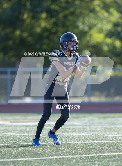 Thumbnail 1 in JV: Escalon vs Windsor photogallery.