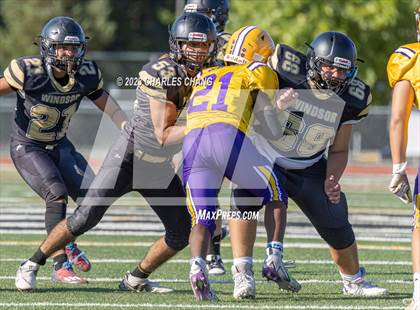 Thumbnail 2 in JV: Escalon vs Windsor photogallery.
