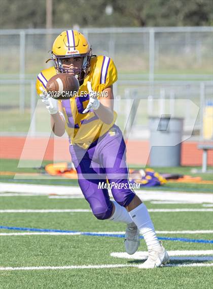 Thumbnail 3 in JV: Escalon vs Windsor photogallery.