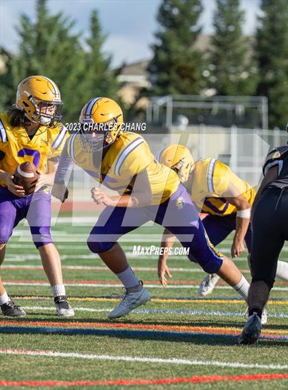 Thumbnail 2 in JV: Escalon vs Windsor photogallery.
