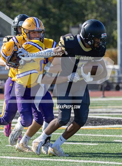 Thumbnail 1 in JV: Escalon vs Windsor photogallery.