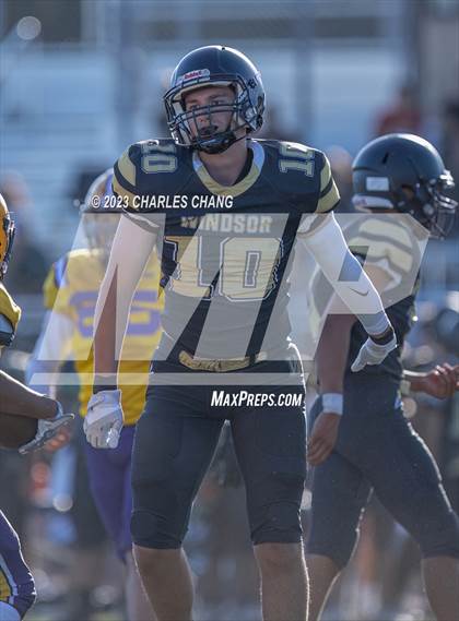 Thumbnail 1 in JV: Escalon vs Windsor photogallery.