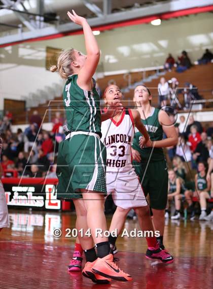 Thumbnail 2 in Lincoln Southwest vs. Lincoln photogallery.