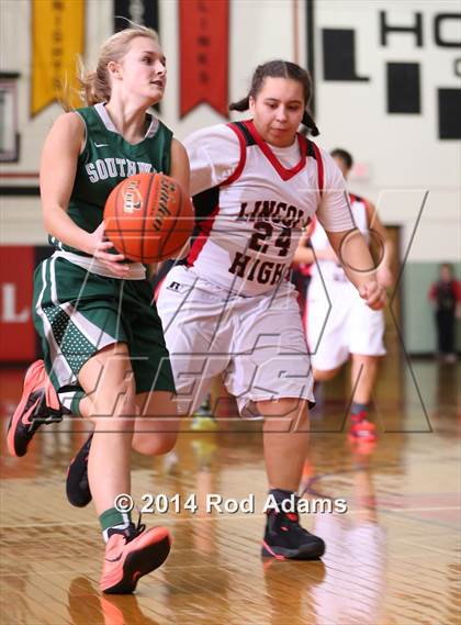 Thumbnail 1 in Lincoln Southwest vs. Lincoln photogallery.