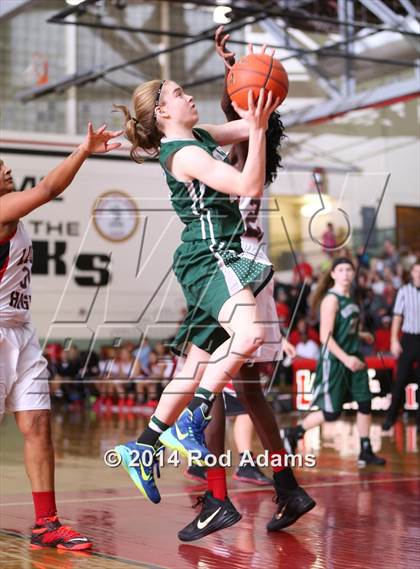 Thumbnail 2 in Lincoln Southwest vs. Lincoln photogallery.