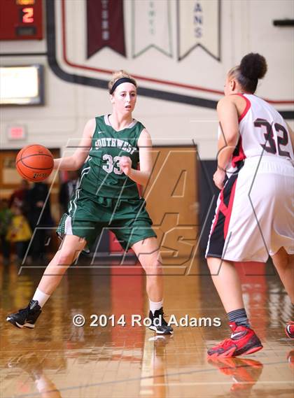 Thumbnail 2 in Lincoln Southwest vs. Lincoln photogallery.