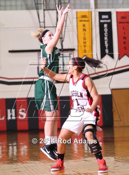 Thumbnail 3 in Lincoln Southwest vs. Lincoln photogallery.