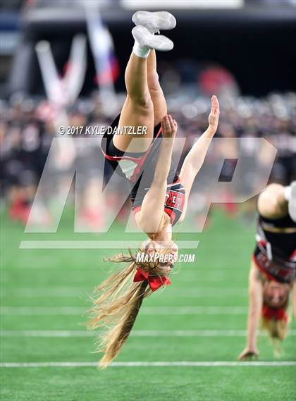 Thumbnail 2 in Allen vs. Lake Travis (UIL 6A Division 1 Final) photogallery.