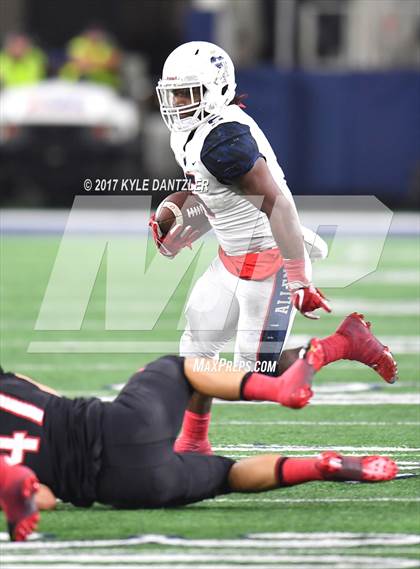 Thumbnail 3 in Allen vs. Lake Travis (UIL 6A Division 1 Final) photogallery.