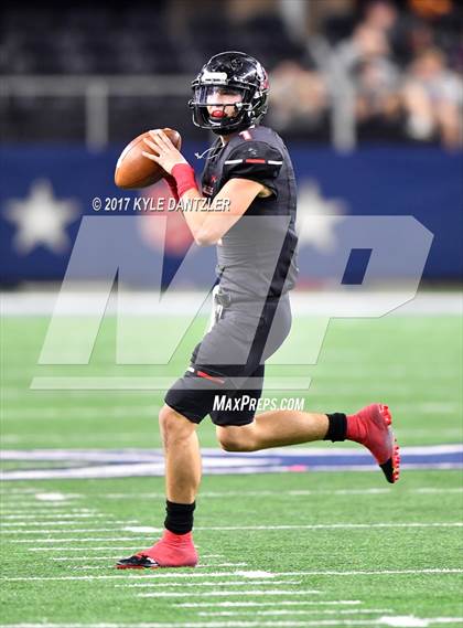 Thumbnail 2 in Allen vs. Lake Travis (UIL 6A Division 1 Final) photogallery.