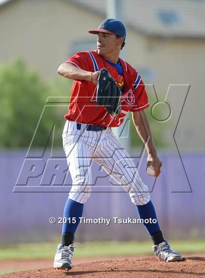 Thumbnail 3 in Reno vs Bishop Gorman (NIAA D1 Round 1 Playoff) photogallery.