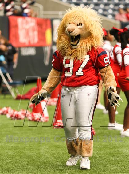 Thumbnail 3 in Alief Taylor vs Lamar (UIL 5A Division 1 Area Playoff) photogallery.