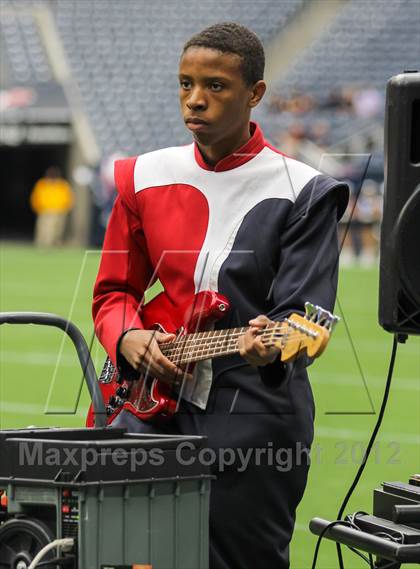 Thumbnail 3 in Alief Taylor vs Lamar (UIL 5A Division 1 Area Playoff) photogallery.