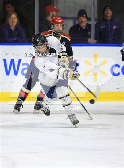 Thumbnail 3 in Skaneateles vs Williamsville (NYSPHSAA Final) photogallery.