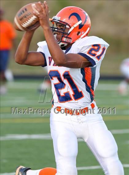 Thumbnail 1 in Vance @ Mallard Creek photogallery.