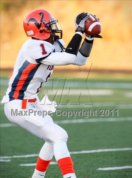 Thumbnail 3 in Vance @ Mallard Creek photogallery.