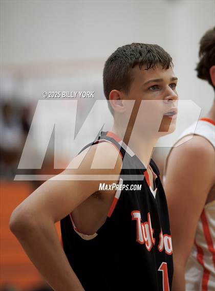 Thumbnail 2 in FR: Grand Saline vs Tyler HEAT photogallery.