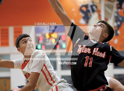Thumbnail 3 in FR: Grand Saline vs Tyler HEAT photogallery.