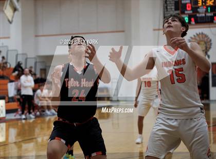 Thumbnail 1 in FR: Grand Saline vs Tyler HEAT photogallery.