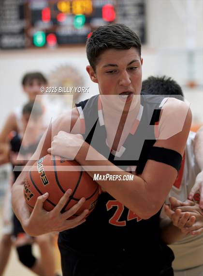 Thumbnail 2 in FR: Grand Saline vs Tyler HEAT photogallery.