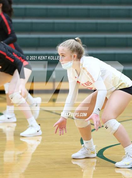 Thumbnail 1 in Athens @ Lake Orion photogallery.