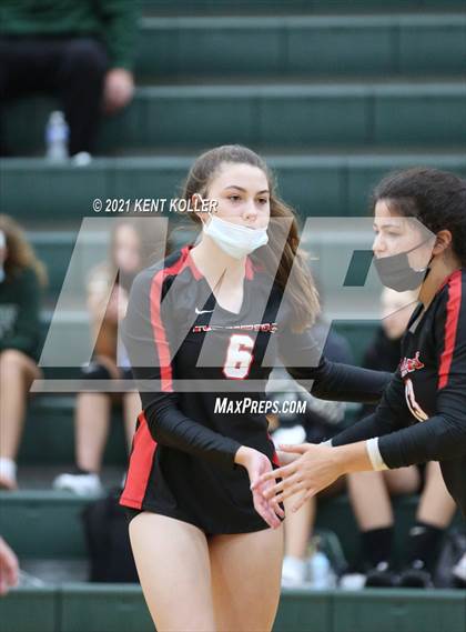 Thumbnail 2 in Athens @ Lake Orion photogallery.
