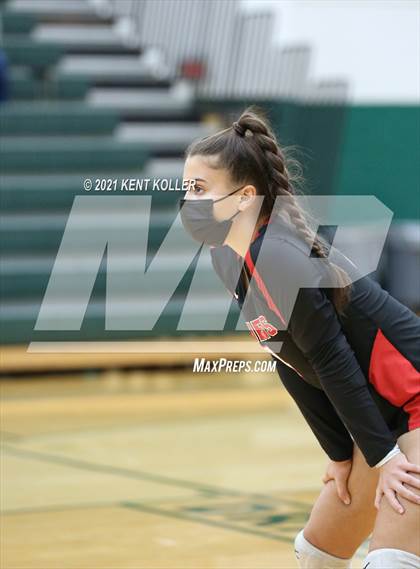 Thumbnail 2 in Athens @ Lake Orion photogallery.