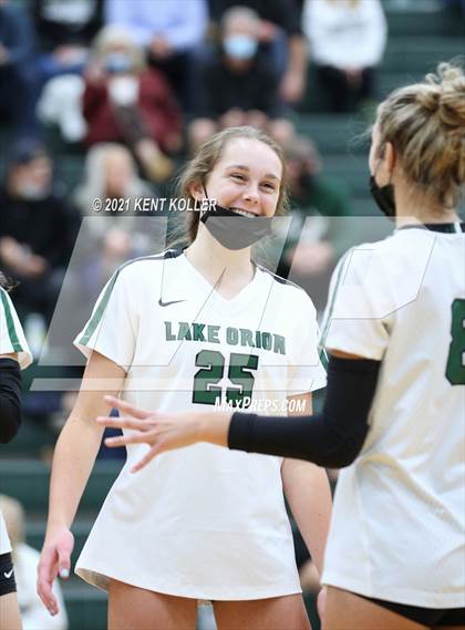 Thumbnail 2 in Athens @ Lake Orion photogallery.