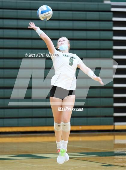 Thumbnail 3 in Athens @ Lake Orion photogallery.