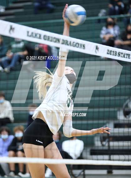 Thumbnail 2 in Athens @ Lake Orion photogallery.