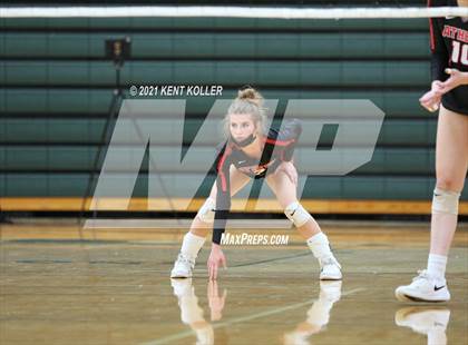 Thumbnail 3 in Athens @ Lake Orion photogallery.
