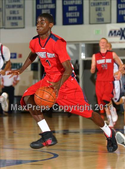 Thumbnail 3 in Pleasant Grove vs. King (MaxPreps Holiday Classic) photogallery.
