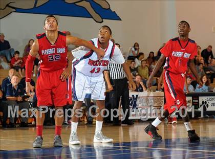 Thumbnail 3 in Pleasant Grove vs. King (MaxPreps Holiday Classic) photogallery.